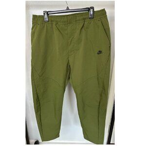 Men’s Nike Commuter Pants Size XL